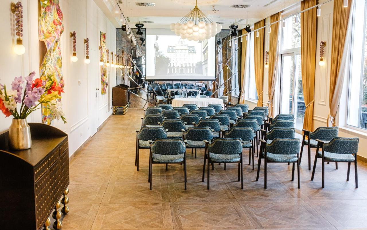 Nadiya Palace Ivano Frankivsk Bagian luar foto
